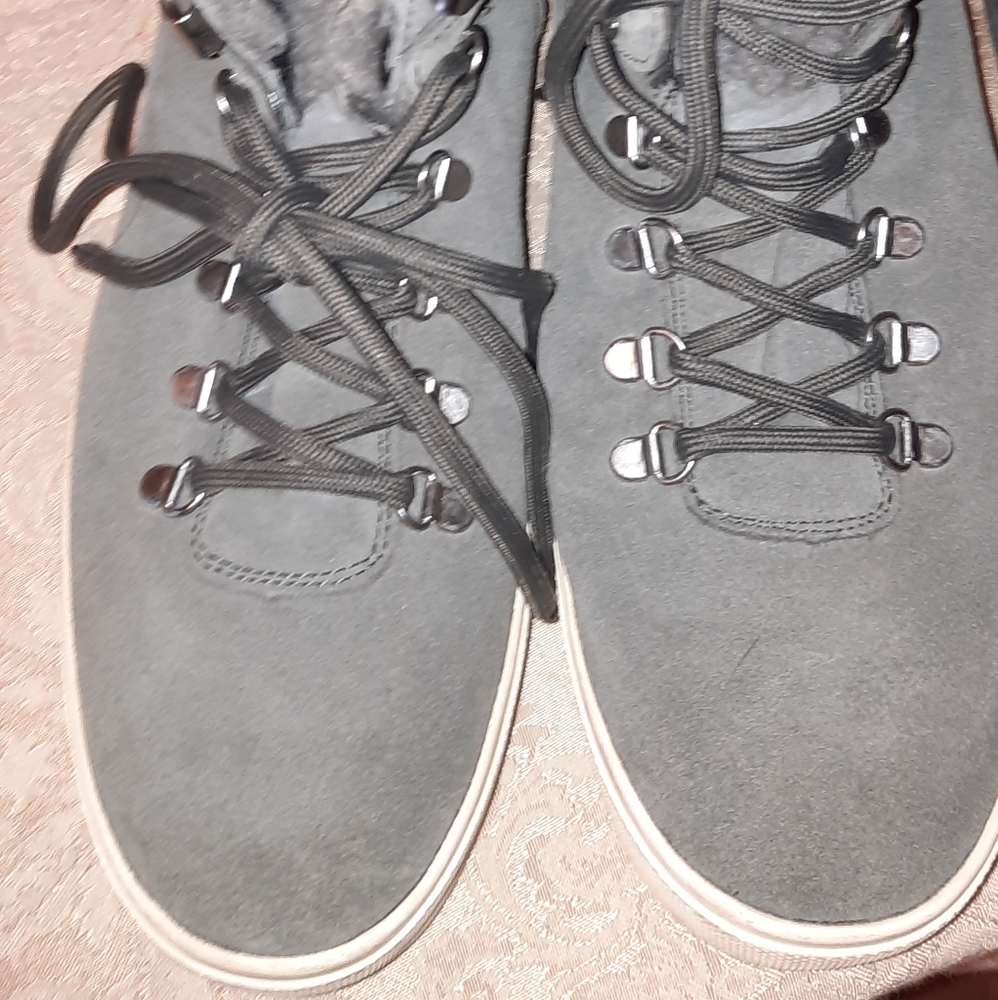 Mens Marc Fisher Gray Boots Size 8.5